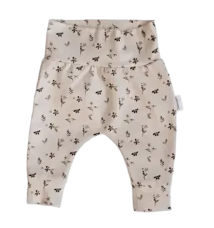 babybroekje bloemetjes