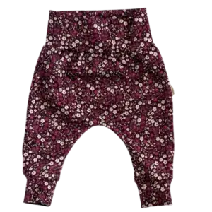 Babybroekje gemaakt door Twensies met bloemenprint